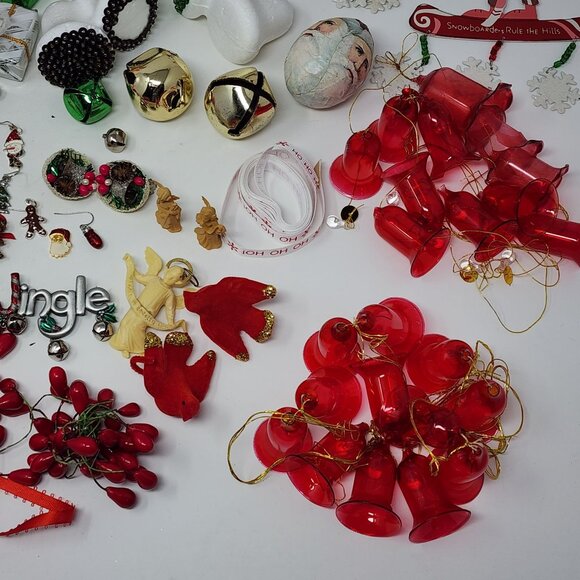 Christmas Assemblage Crafting Lot Mixed Presents Candy Cane Bells Ribbon Beads V - Picture 2 of 13